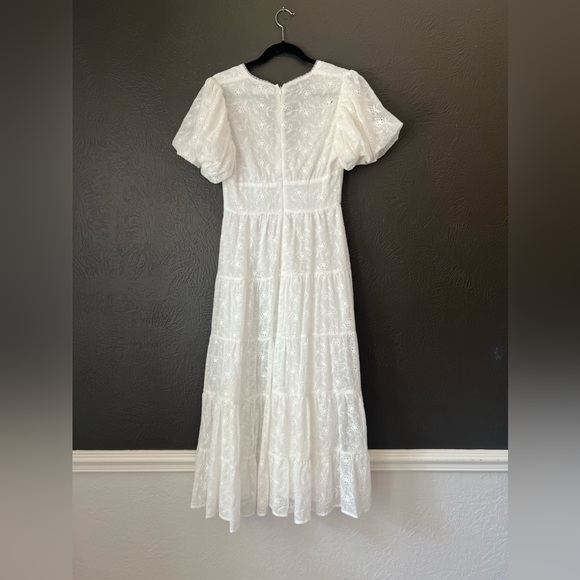 Showpo White Eyelit Maxi Dress with Capped Sleeves - Picture 2 of 2